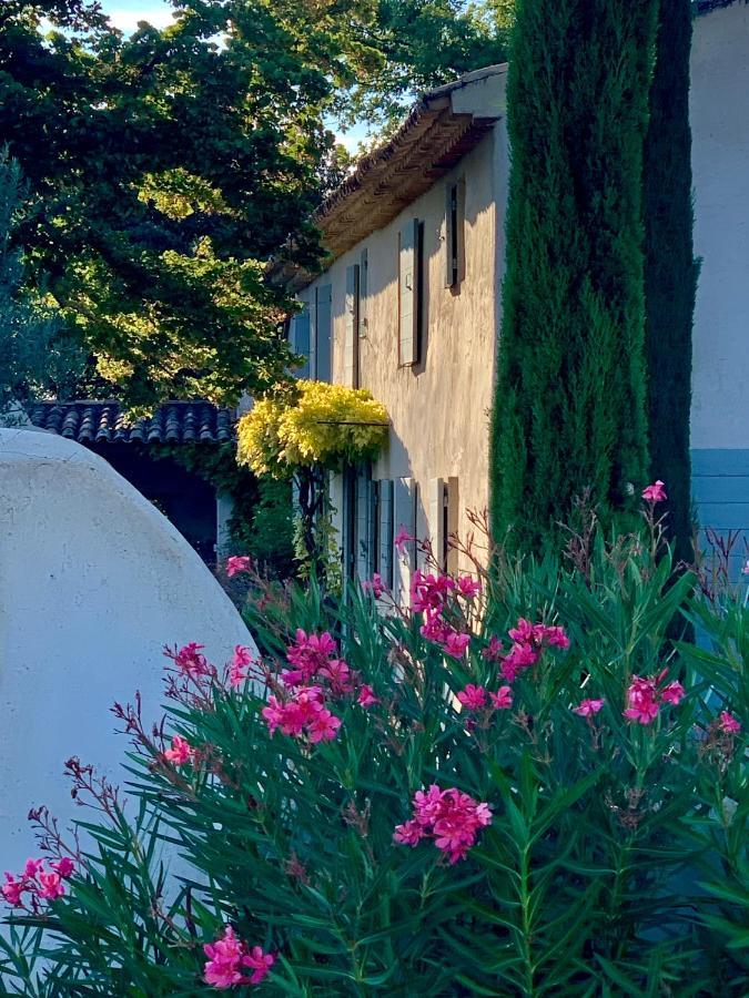 Les Jardins De Sitaara Bed & Breakfast Cucuron Exterior foto