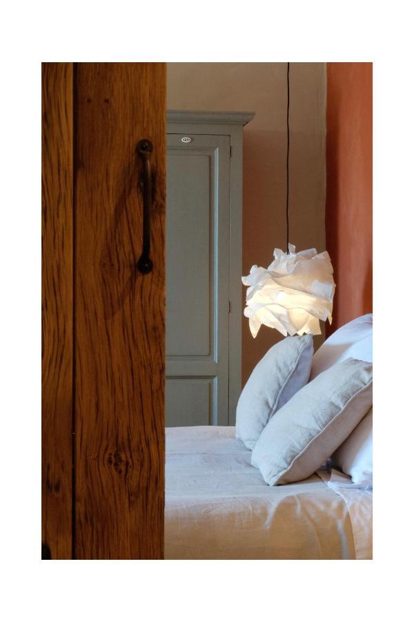 Les Jardins De Sitaara Bed & Breakfast Cucuron Exterior foto