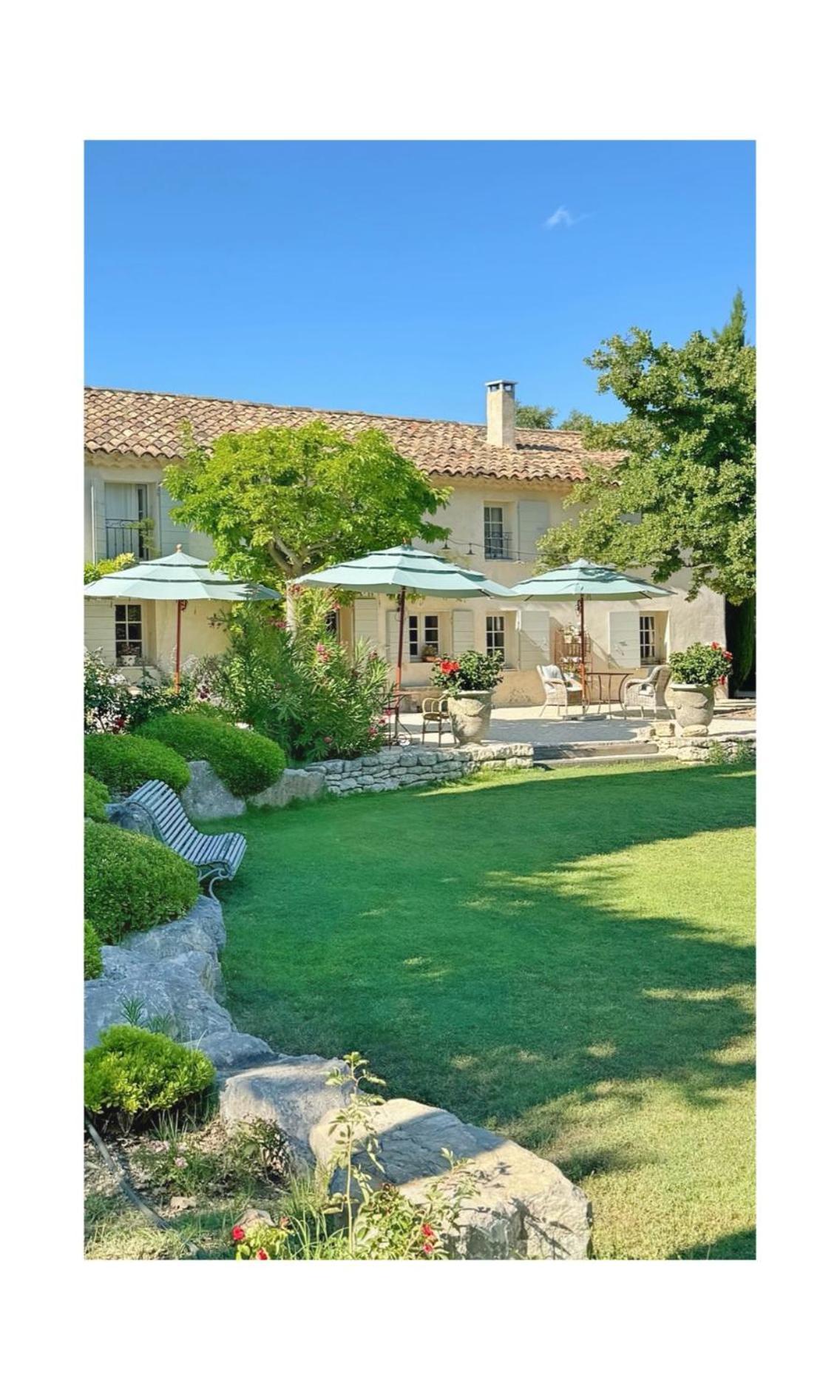 Les Jardins De Sitaara Bed & Breakfast Cucuron Exterior foto